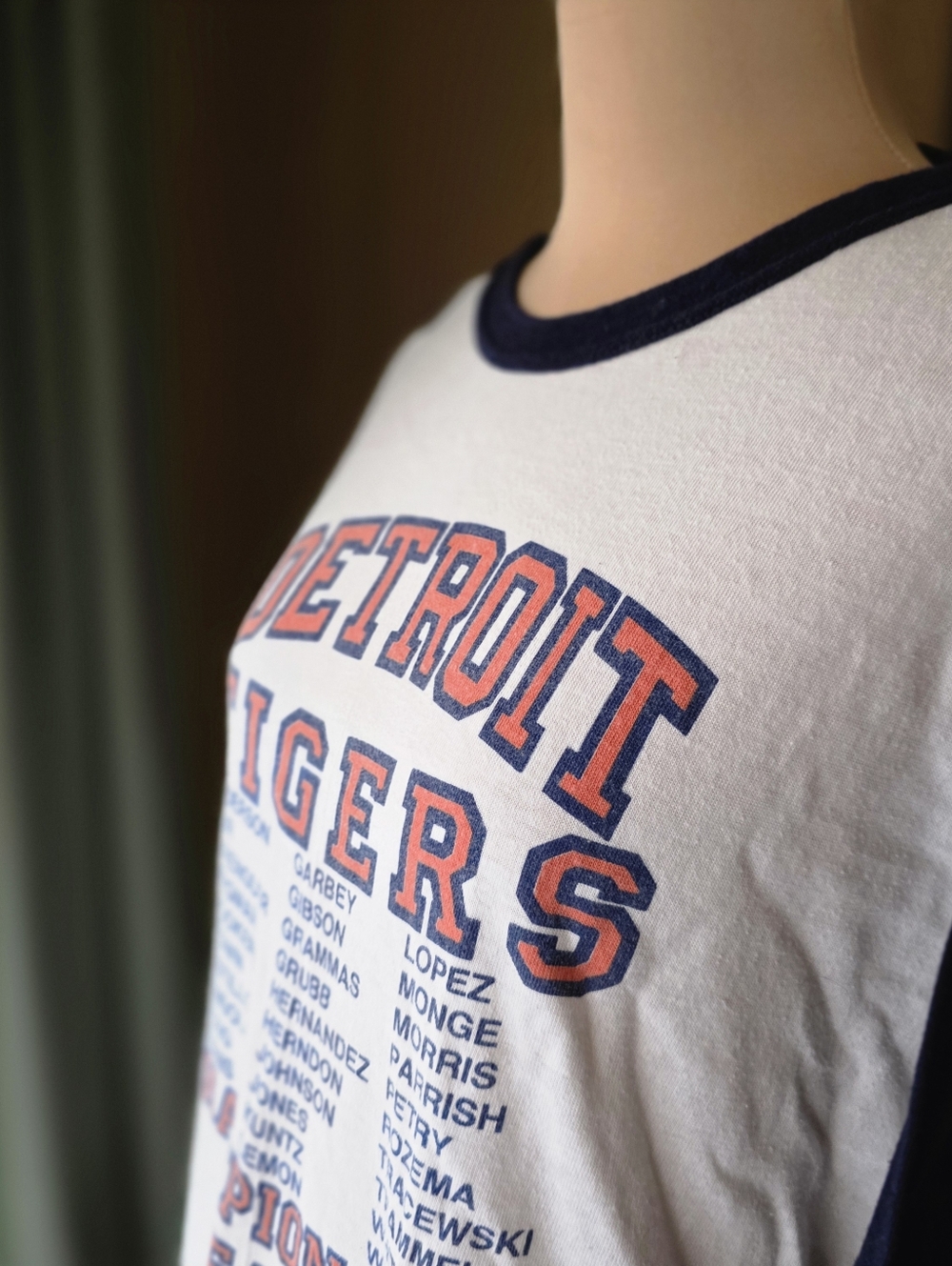Vintage 1984 Detroit Tigers Championship Team Raglan Shirt Collectors Dream XL - Picture 6 of 9